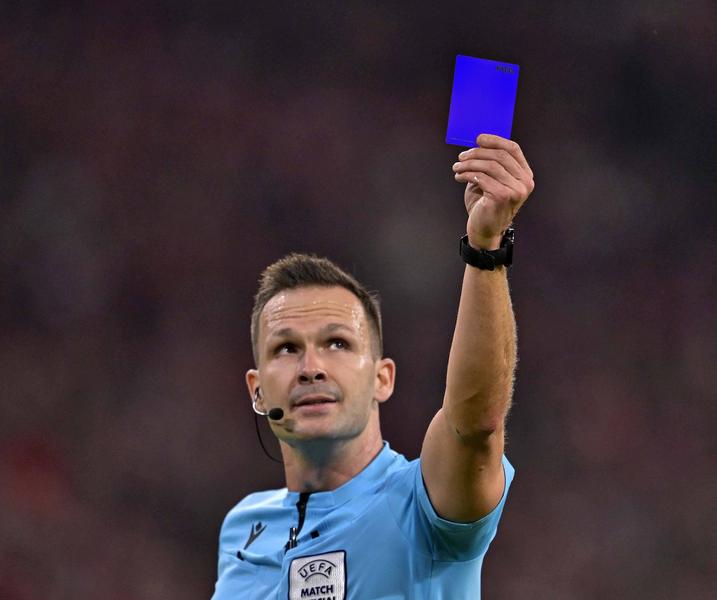 Cartonasul albastru va aparea in fotbal
