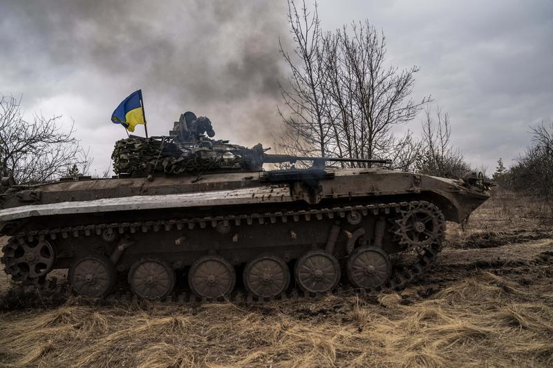 Vehicul de luptă ucrainean în zona Lîman, regiunea Donețk
