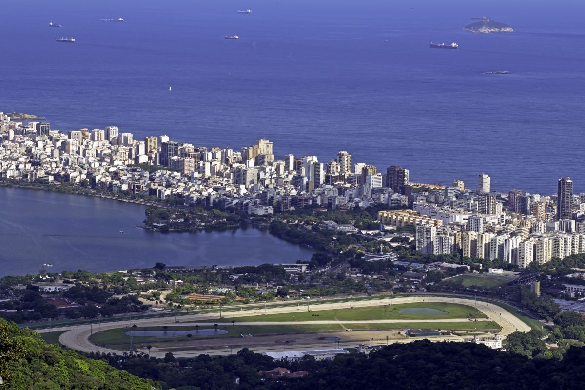 Căldura de la Rio de Janeiro arată printr-un record meteo ce înseamnă să te „topești” la soare