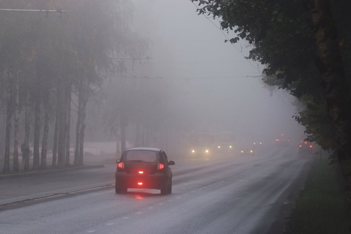 Ce legătura este între vreme și poluarea aerului
