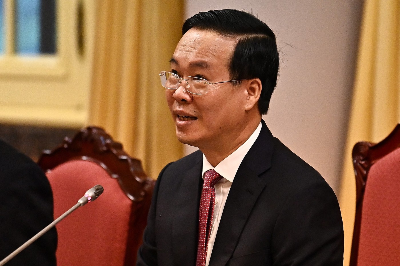 Preşedintele Vietnamului a demisionat după numai un an, ridicând semne de întrebare asupra stabilităţii unei ţări curtate de marile puteri