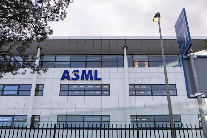 Sediul ASML din Eindhoven