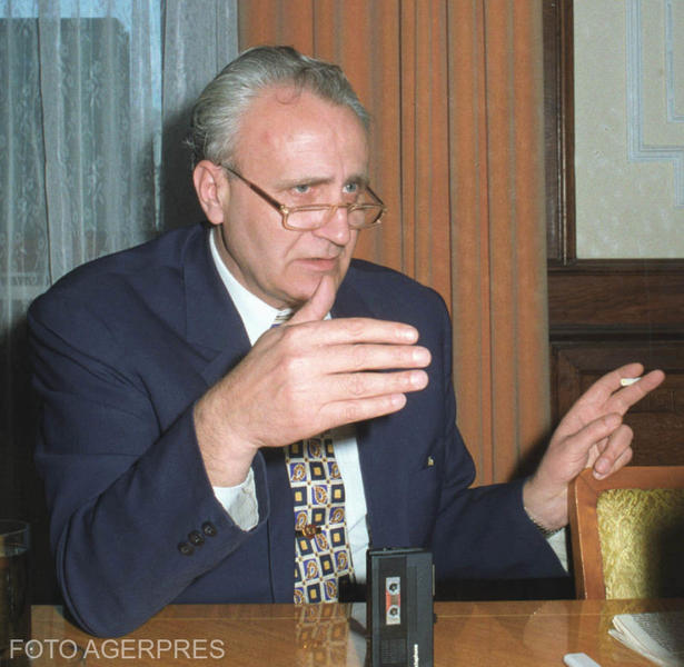 Gheorghe Tinca, imagine din 1995, când era ministrul Apărării