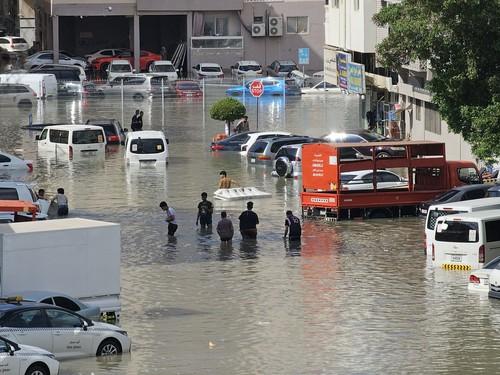 Inundații în Dubai