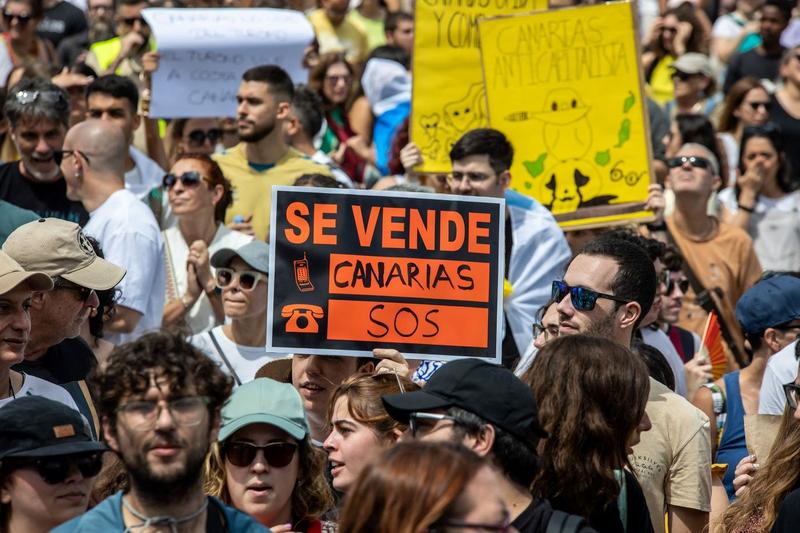 Protest în Insulele Canare pentru limitarea turismului