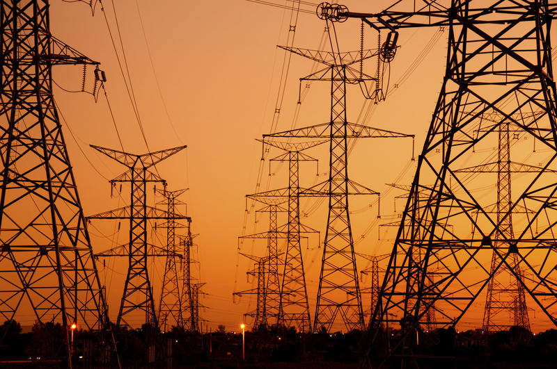 Rețelele electrice nu ar face față unei electrificări totale
