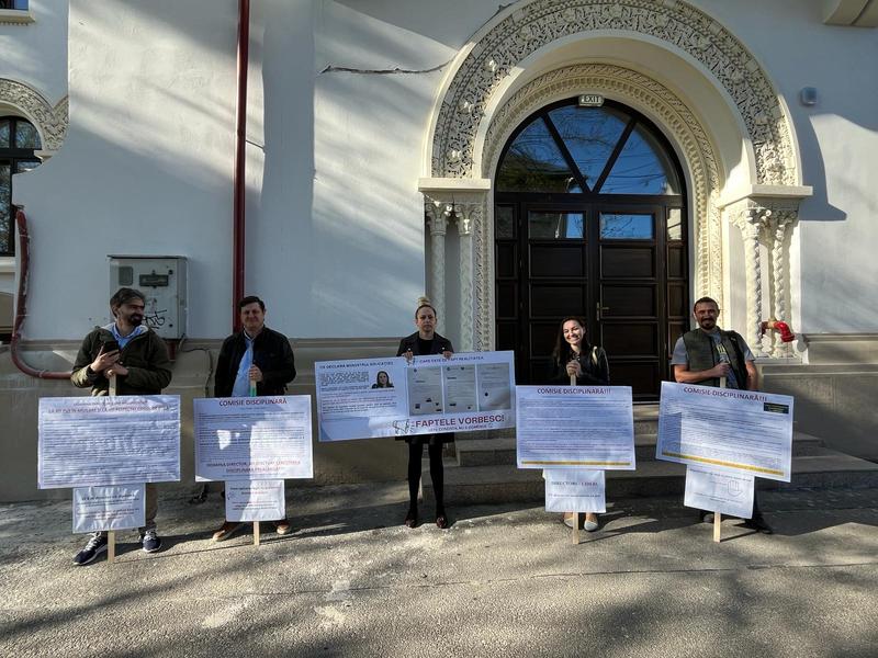 Protest al părinților la Școala Gimnazială „Ferdinand I” din Sectorul 2 al Capitalei