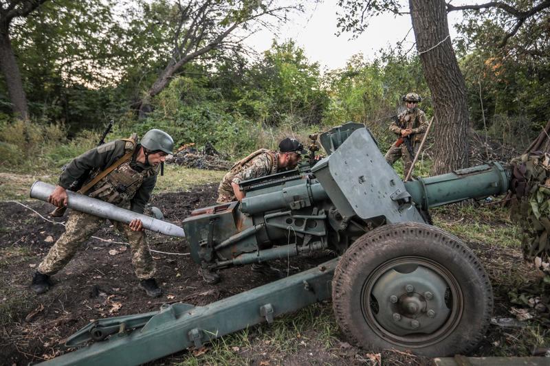 Soldați ucraineni în Ceasiv Iar