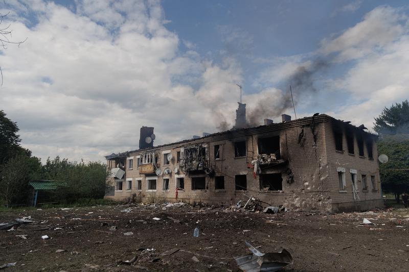 cladire din Vovceansk distrusa de bombardamentele rusesti din regiunea Harkov