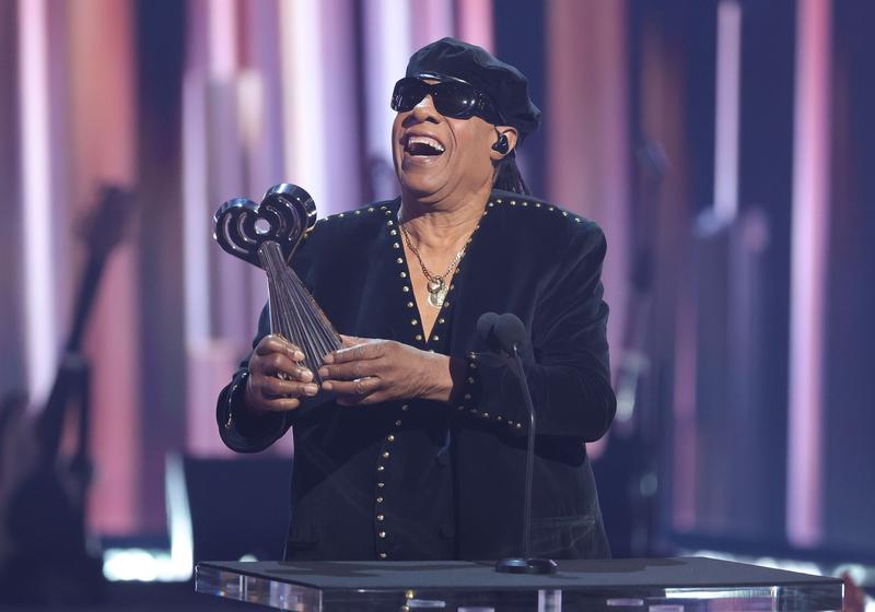 Stevie Wonder la un concert pe care l-a sustinut la inceputul lunii aprilie in California