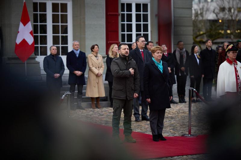 Președintele Ucrainei, Volodimir Zelenski, se întâlnește cu președinta Confederației Elvețiene, Viola Amherd, în cadrul unei vizite de lucru în Elveția, la Berna, pe 15 ianuarie 2024.