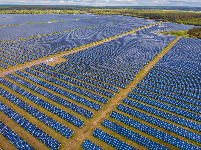 România este foarte atractivă pentru investitorii în energia fotovoltaică