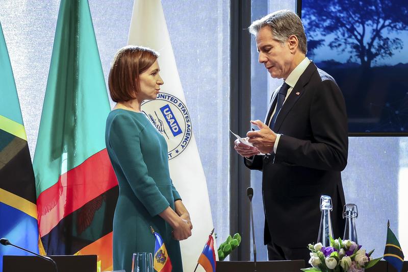 Secretarul de stat Antony Blinken discută cu președinta Republicii Moldova, Maia Sandu, pe 20 septembrie 2023, la New York, în marja celei de-a 78-a Adunări Generale a Națiunilor Unite.