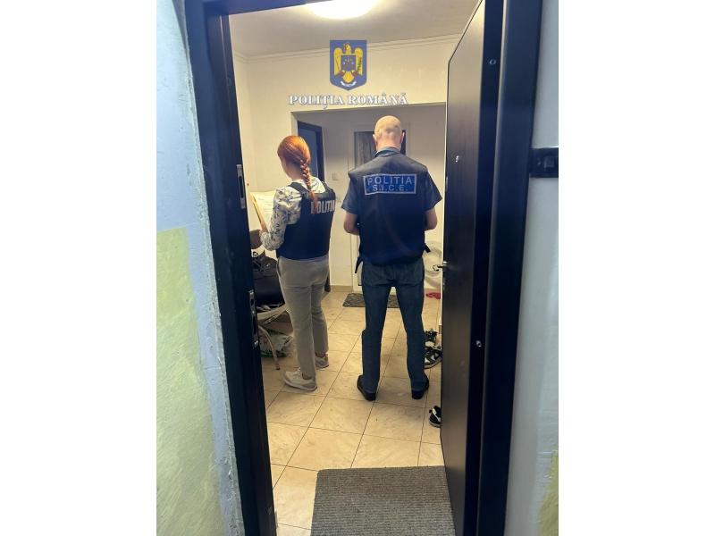 Poliția a făcut cinci percheziții în dosarul de fraudă din Botoșani
