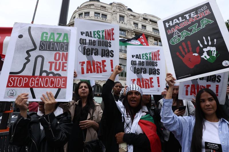 Protest la Paris impotriva bombardarii Gaza