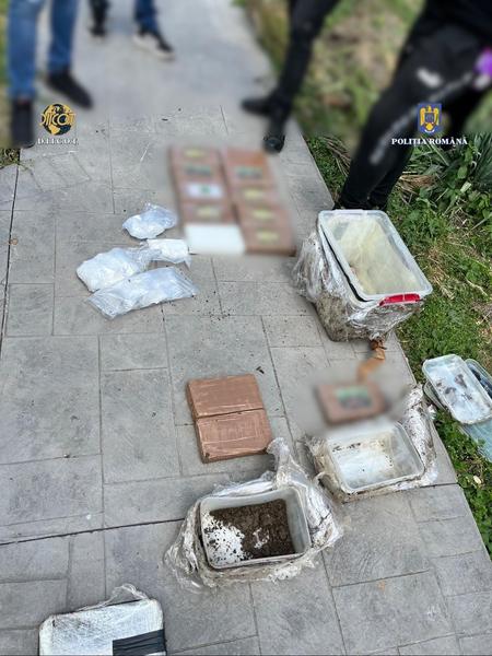 14 kilograme cocaină, depistate de procurorii DIICOT în Mihăilești, Giurgiu 