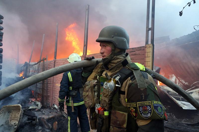 Război în Ucraina: Intervenție a pompierilor la Harkov după atacurile ruşilor