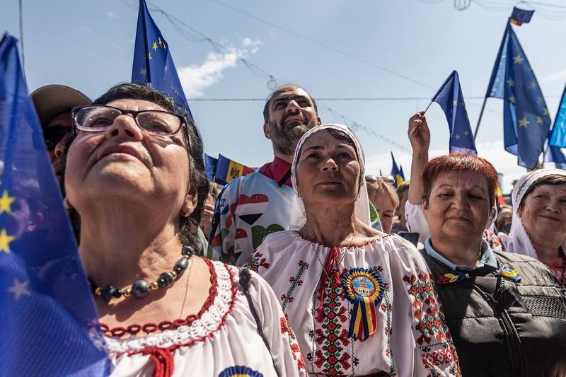 Cetățeni din Republica Moldova participă la un miting pro-UE, 21 mai 2023