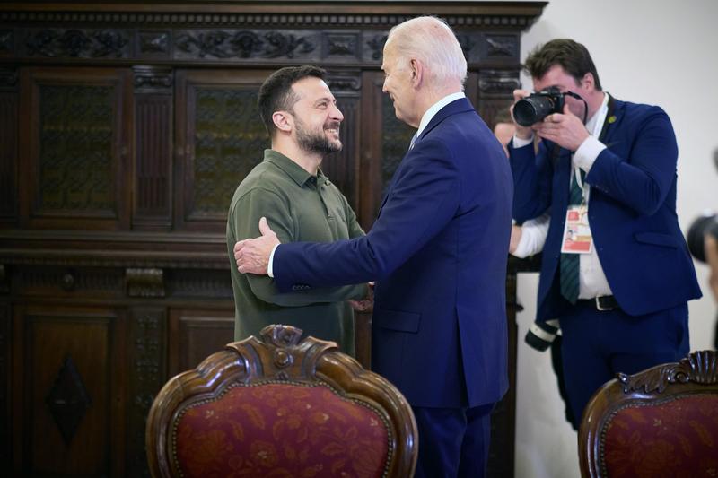 Volodimir Zelenski și Joe Biden după ce Ucraina și SUA au semnat un acord de securitate pe zece ani